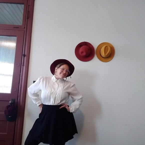 Vintage Button Up - Picture 6 of 6